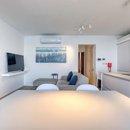 Designer 2Br Home With Stunning Views In St Pauls By 360 Estates Сейнт Полс Бей Екстериор снимка
